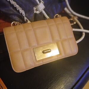 Elegant Tan Quilted Shoulder Bag